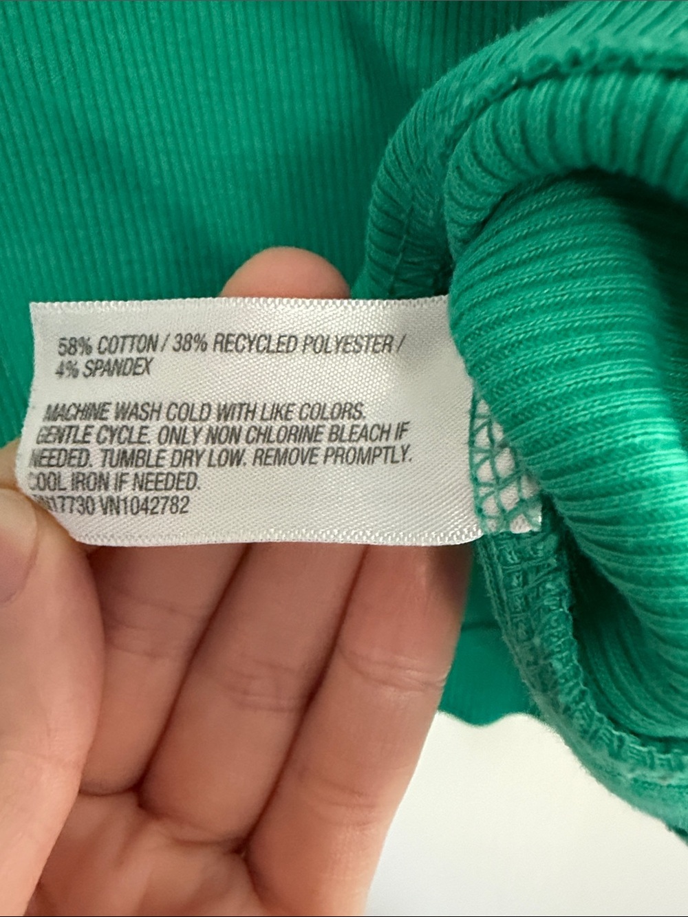 Universal Thread Tank Top - Picture 3 of 4